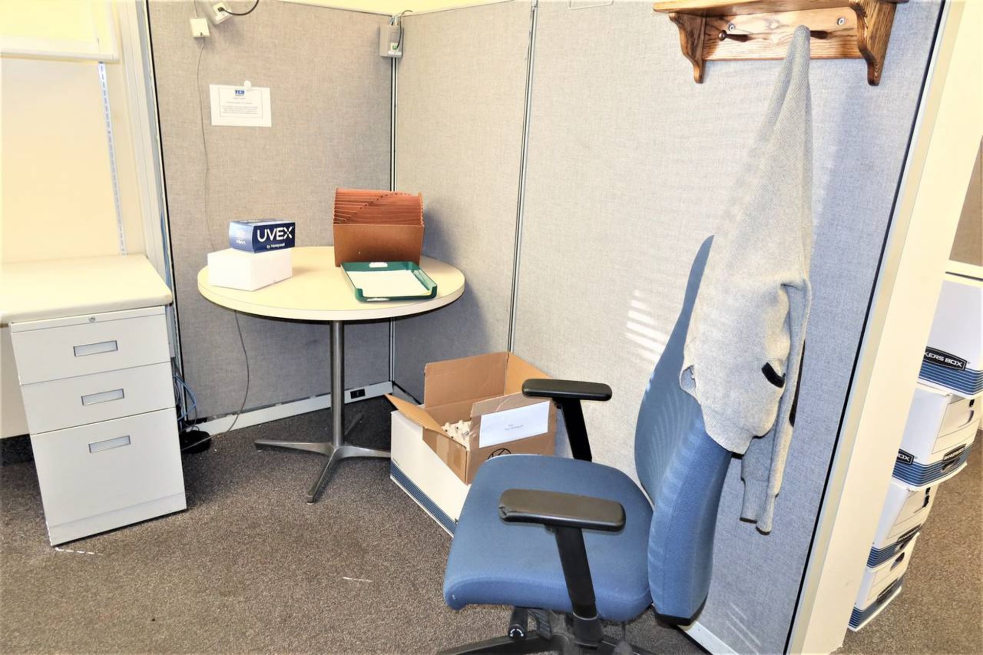 (7) Desks And Cubicle Dividers - Image 7 of 8