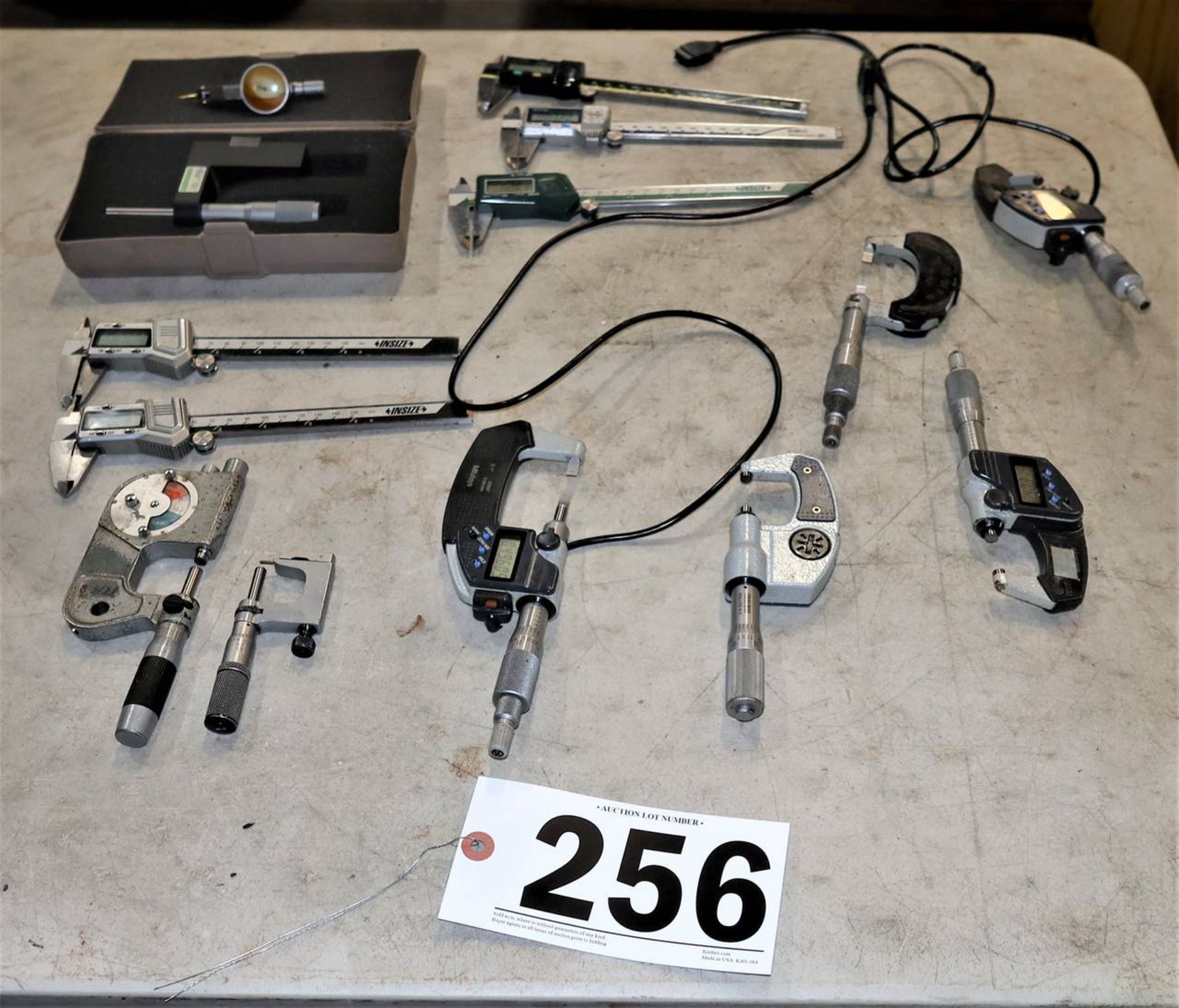 Digital Micrometers And Digital Calipers