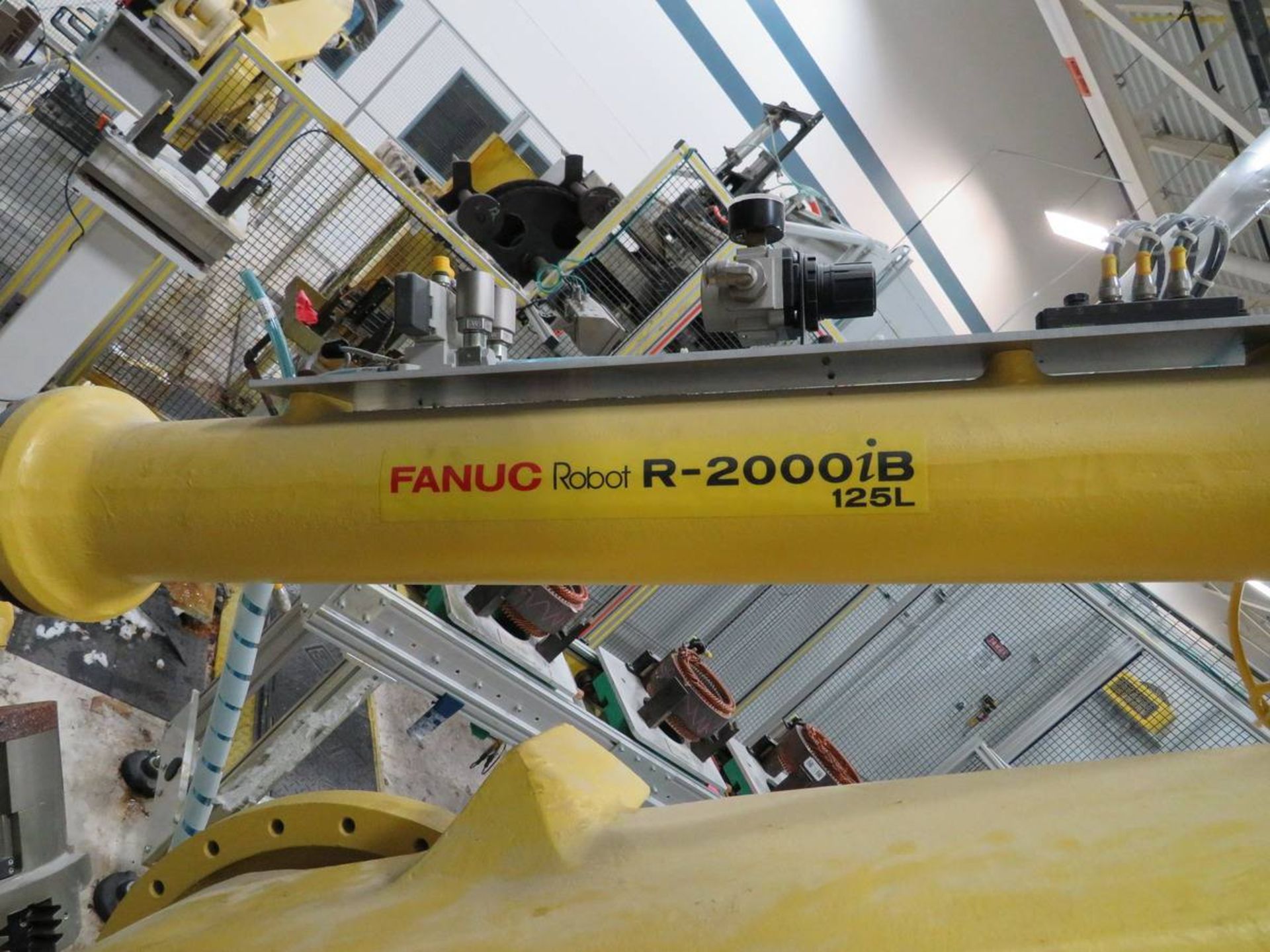 2011 Fanuc R-2000IB 125L R30 Servo Robot - Image 5 of 11