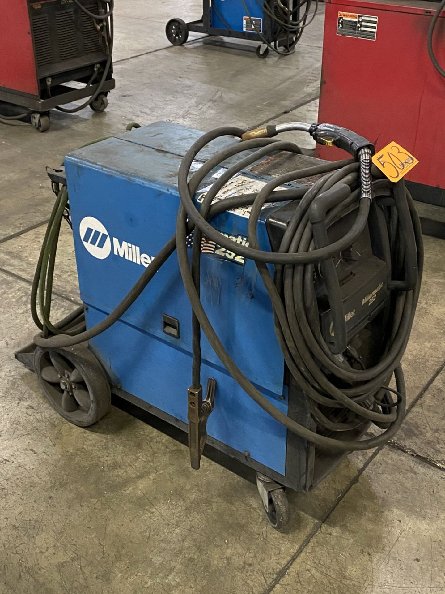 Miller Millermatic 252 Wire Welder Output: 28V, 200A, 60% Duty Cycle - Image 2 of 5