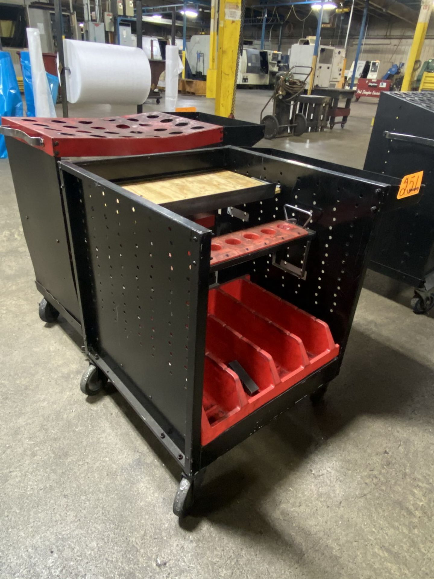 70-Count CAT40 Rolling Toolcart - Image 2 of 2