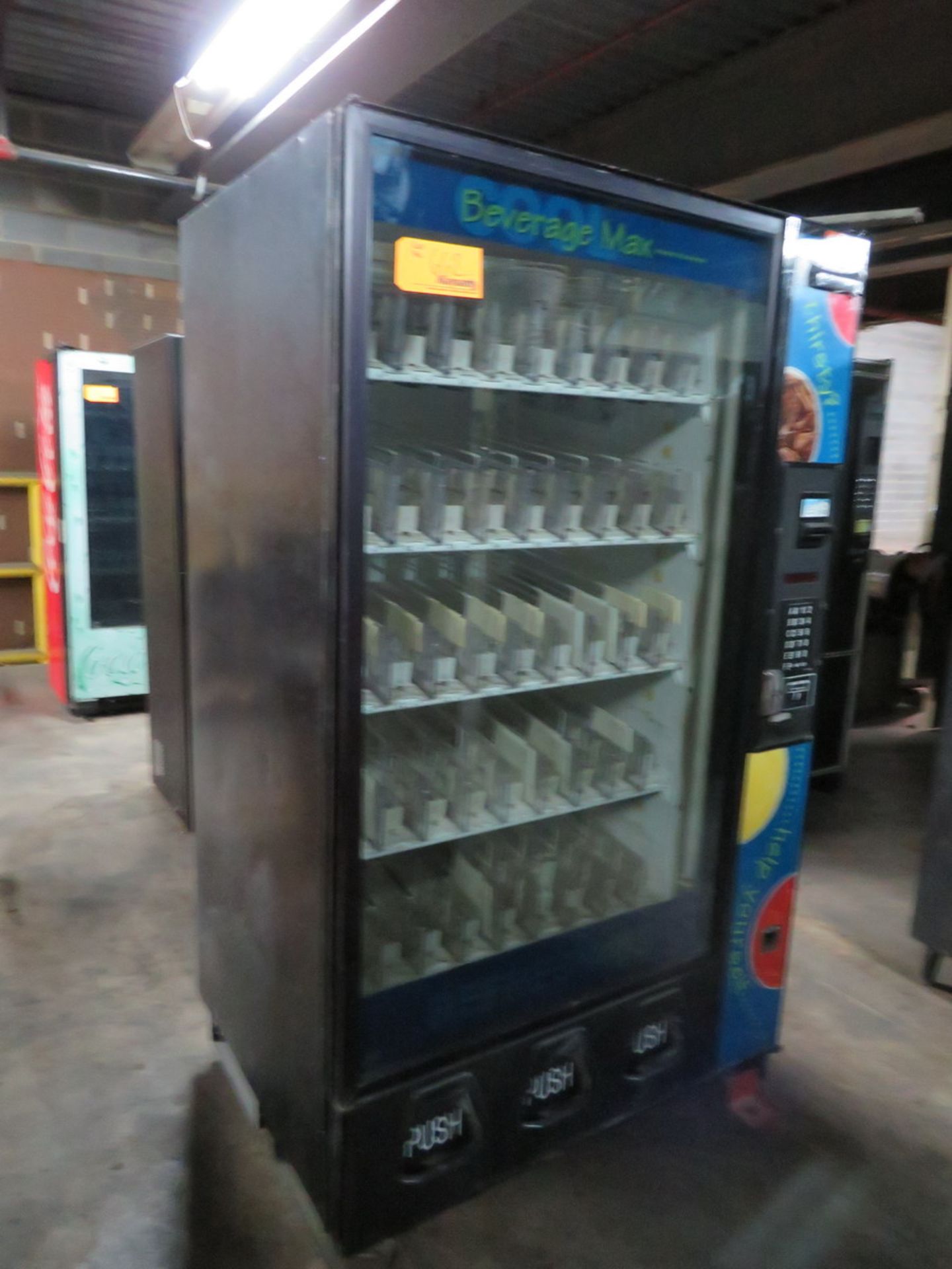 Beverage Vending Machine [Loc: Dresden]