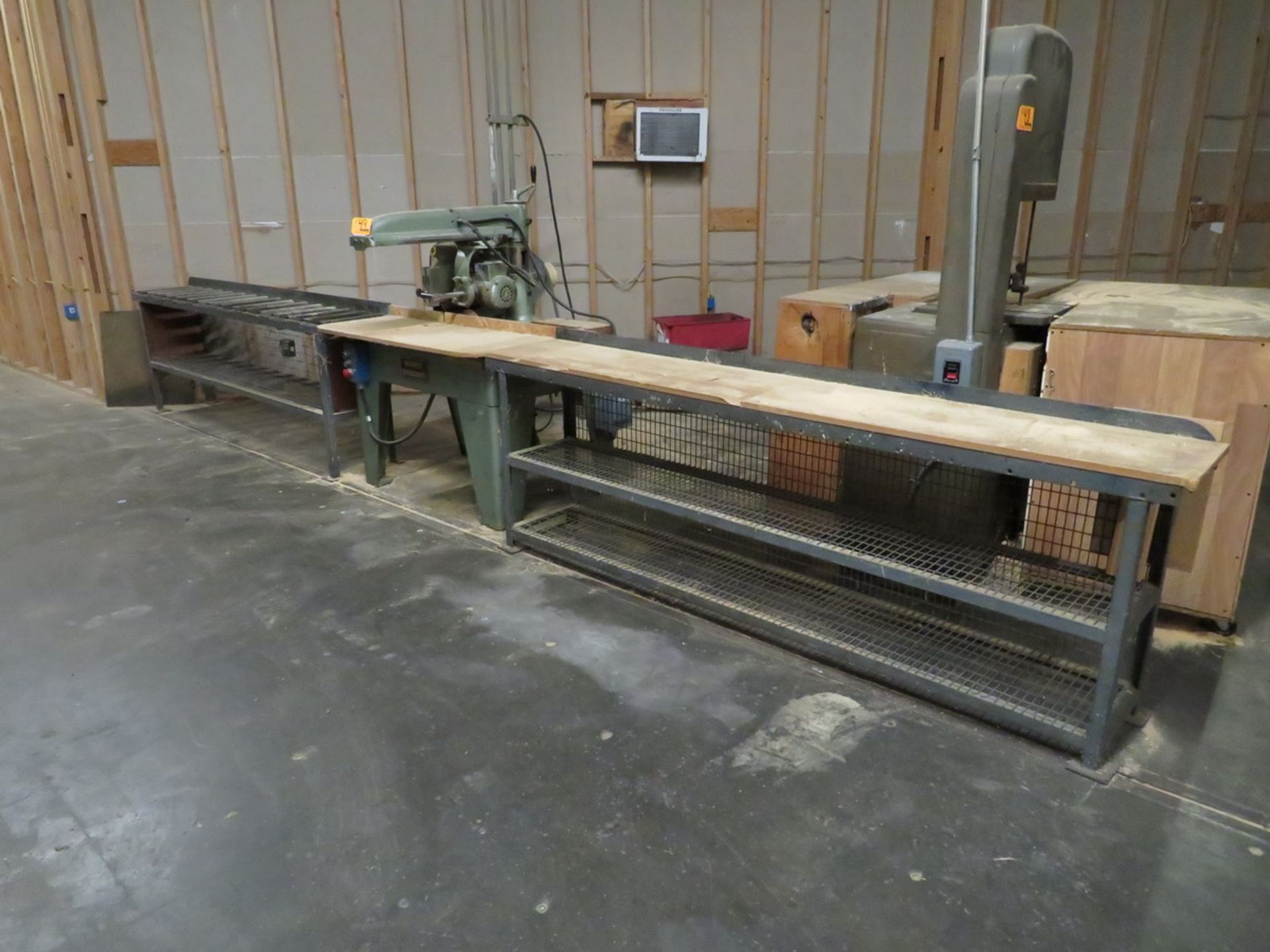 Wadkin Bursgreen Radial Saw 10", with Support Stand and Conveyor [Loc: Church Hill]