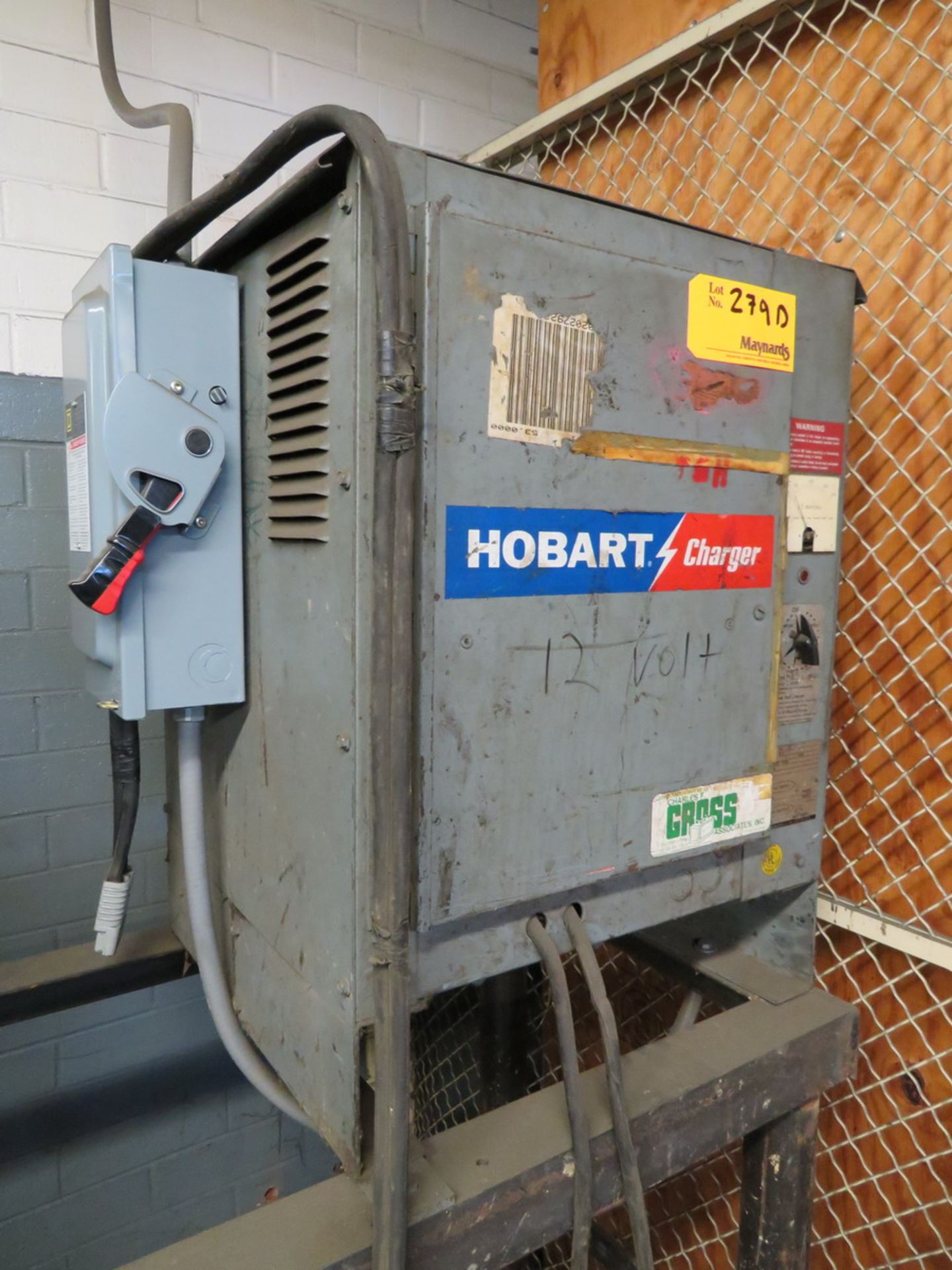 Hobart 12V Battery Charger 115A, 451-550 Amp Hours in 8 Hrs [Loc: Church Hill]