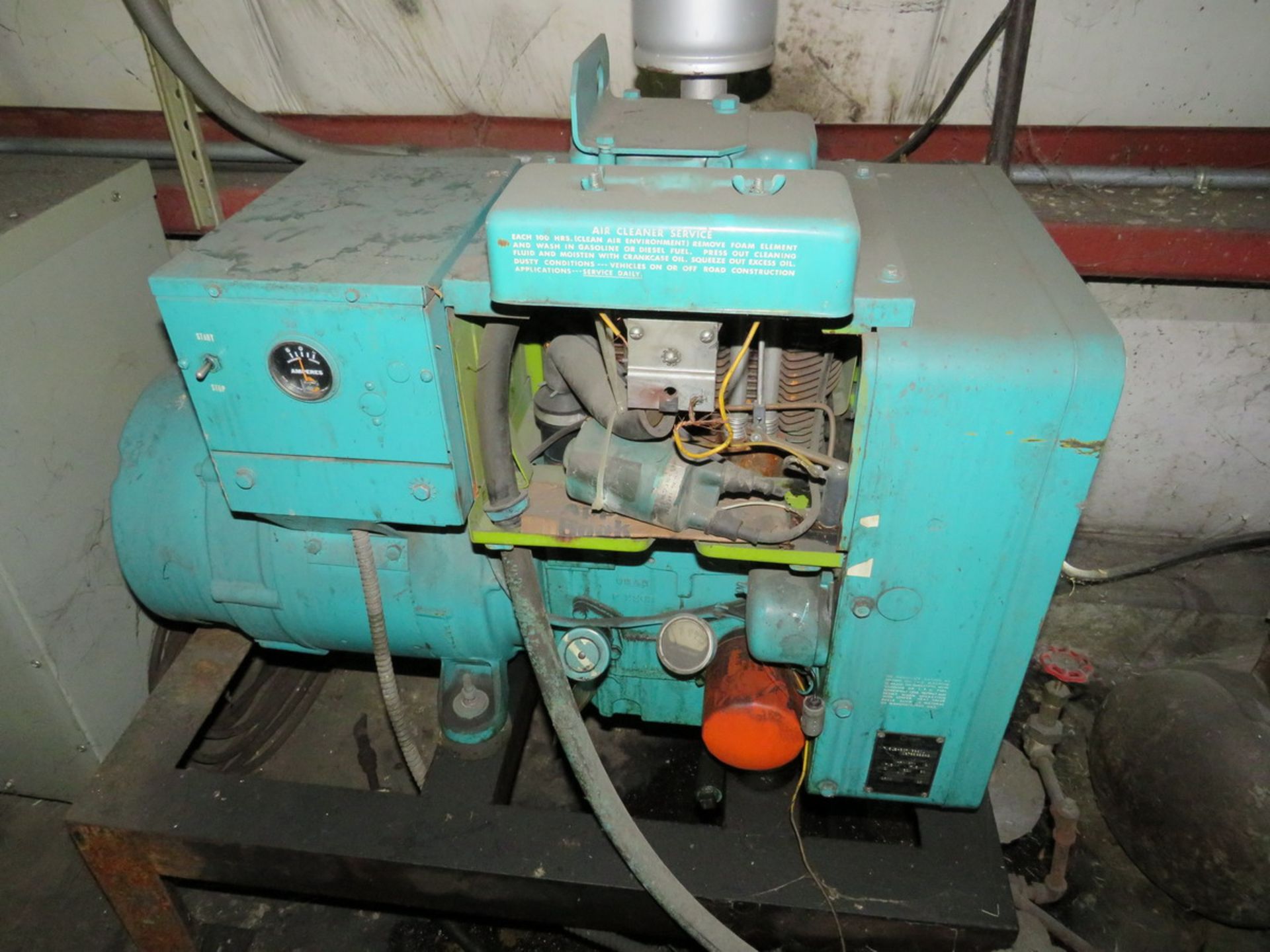 Onan Generator 7.5KVA, 120 / 240V, 1PH [Loc: Church Hill] - Image 2 of 3