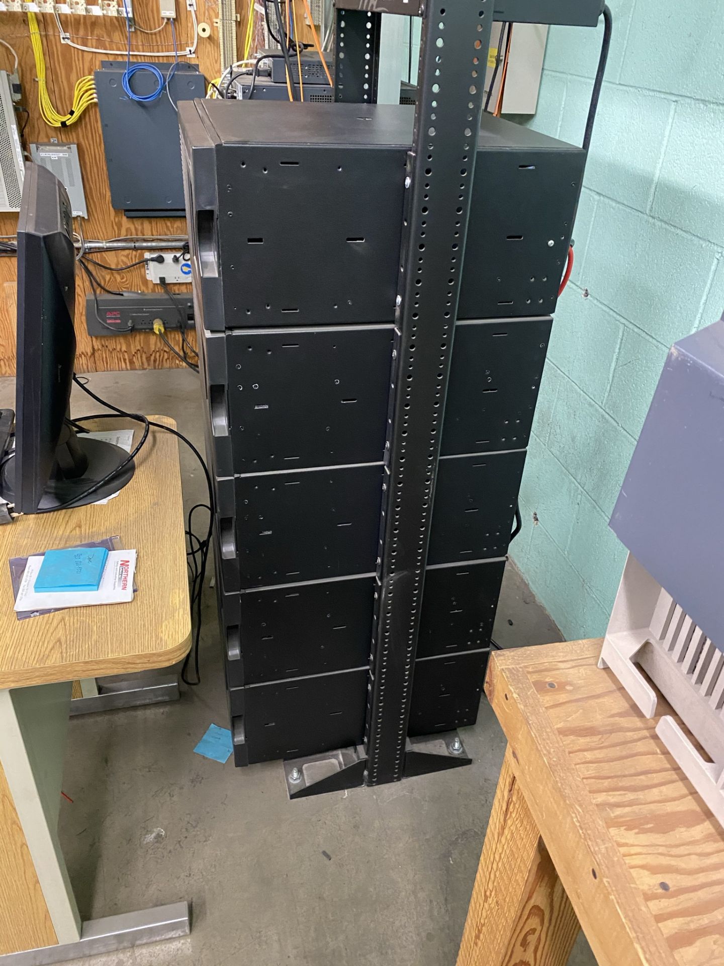 APC Smart-UPS 3000XL Uninterruptable Power Supply Stack with Rack [Loc: Church Hill, TN] - Image 3 of 4