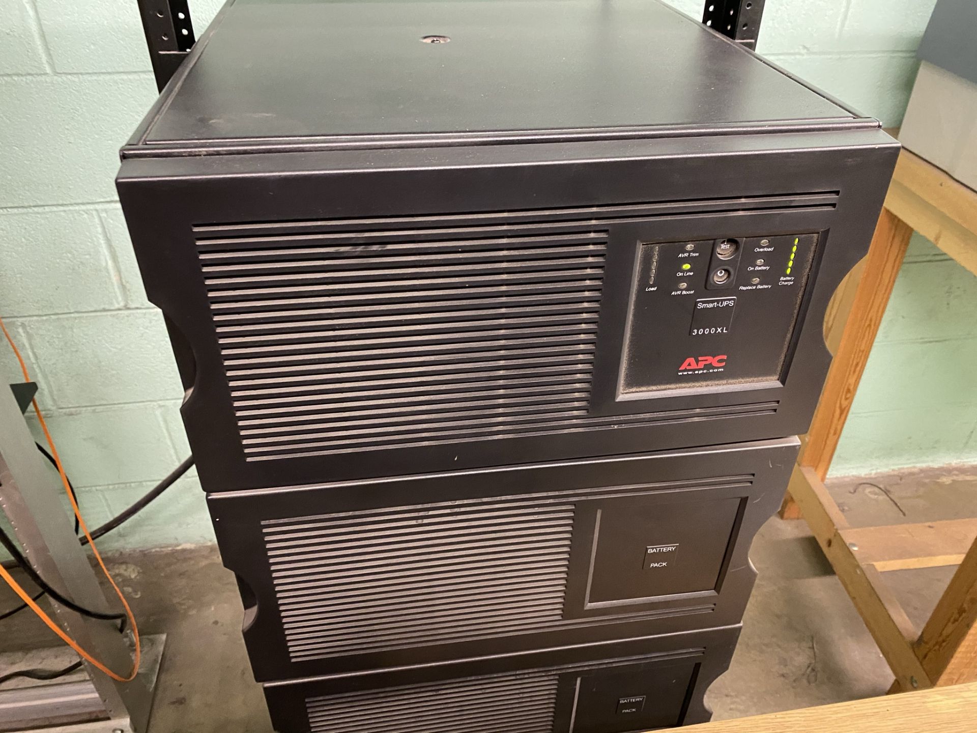 APC Smart-UPS 3000XL Uninterruptable Power Supply Stack with Rack [Loc: Church Hill, TN] - Image 2 of 4