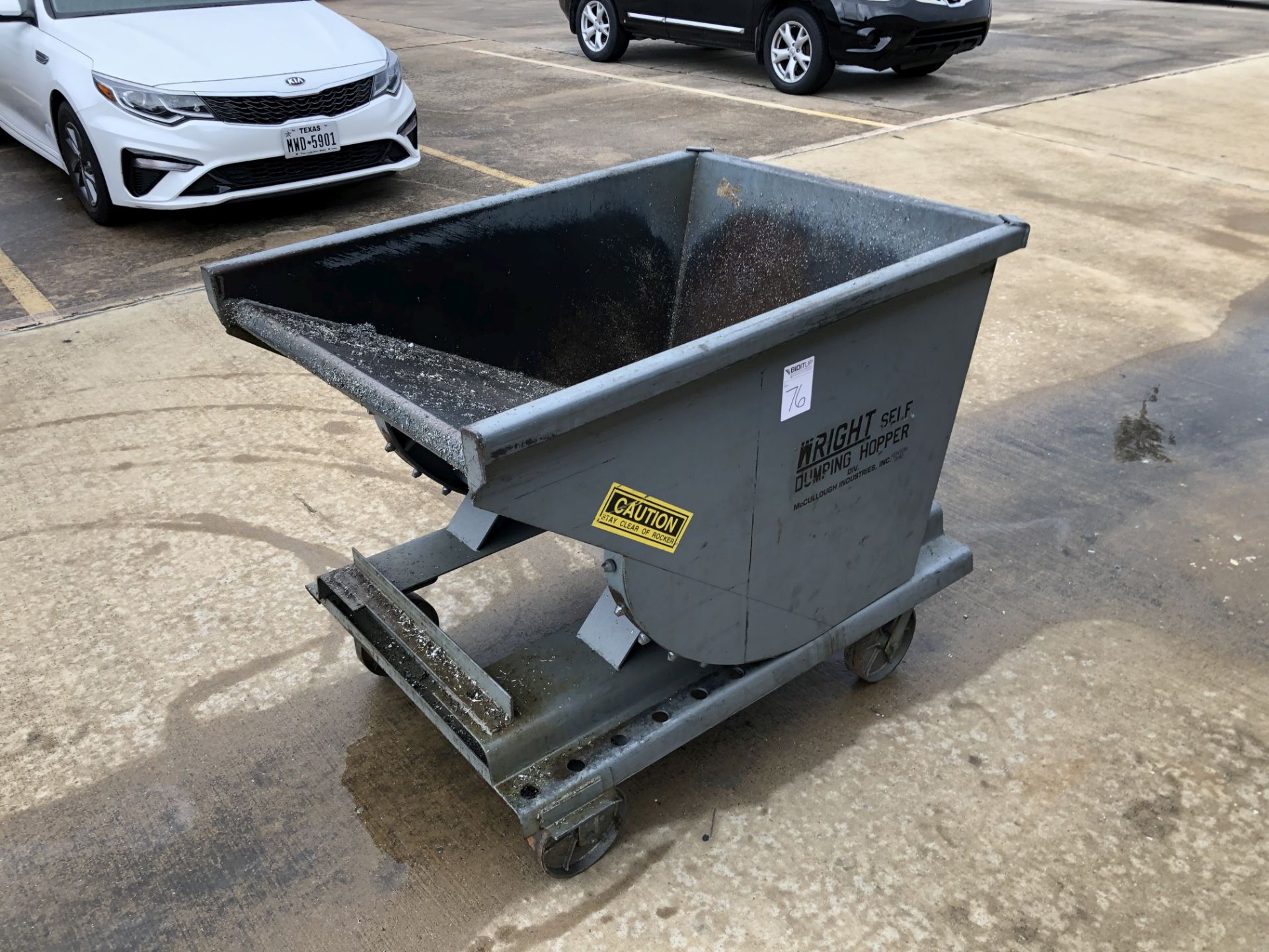 Wright 1/2 Cubic Yard Self-Dumping Hopper on Casters