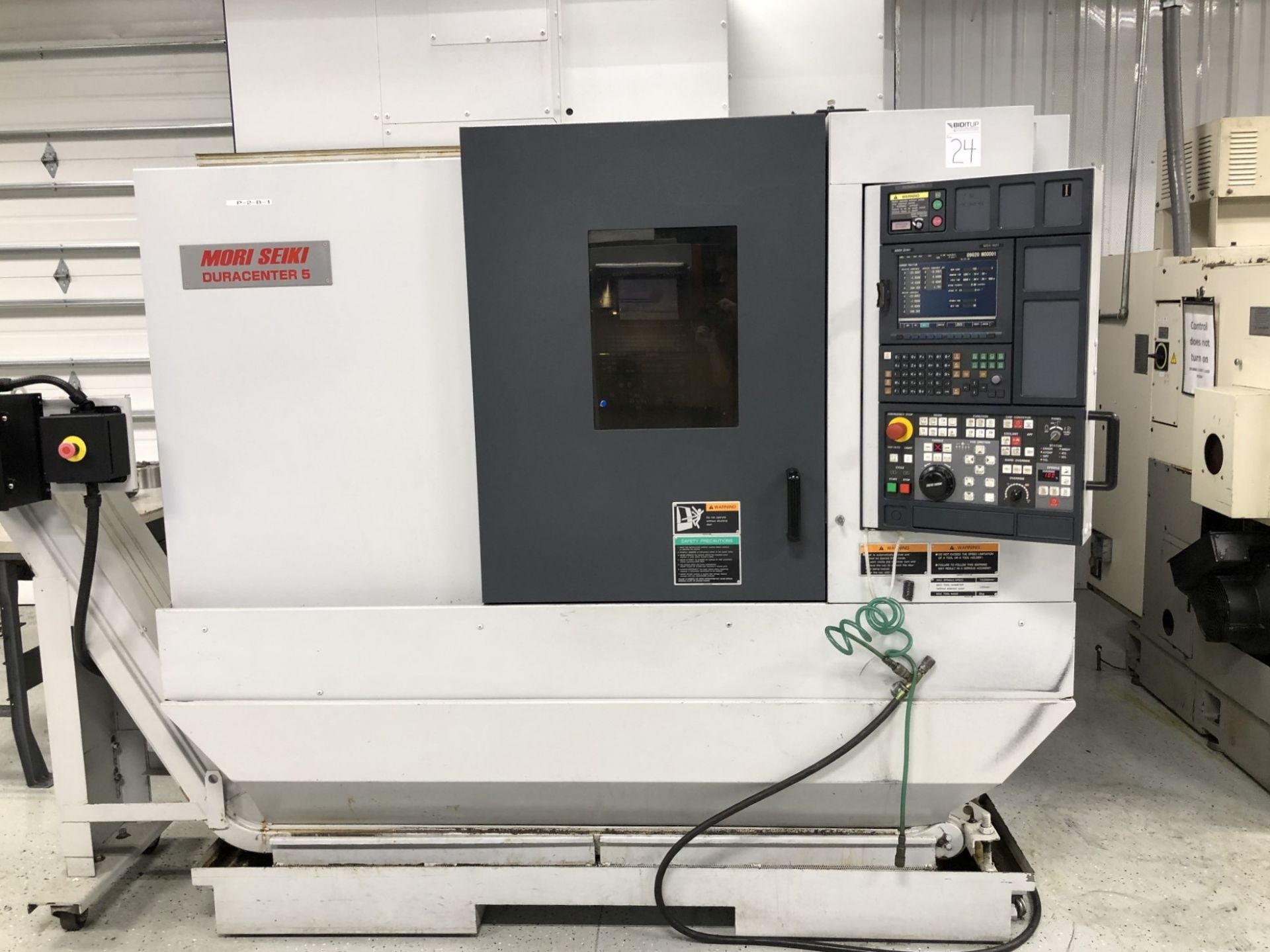 2004 Mori Seiki Duracenter 5 CNC Vertical Machining Center - Image 3 of 15