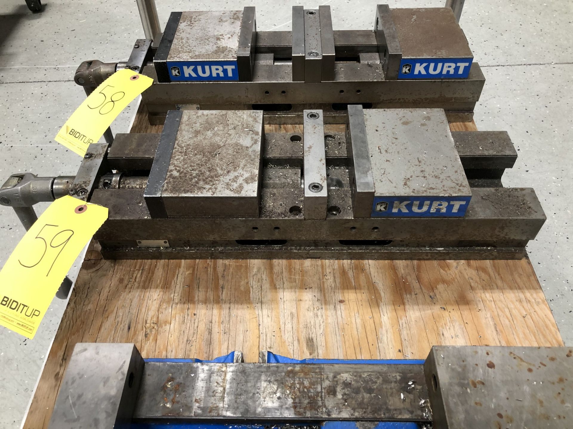 Kurt 6" DoubleLock Machine Vise, Model DL600C - Image 2 of 4