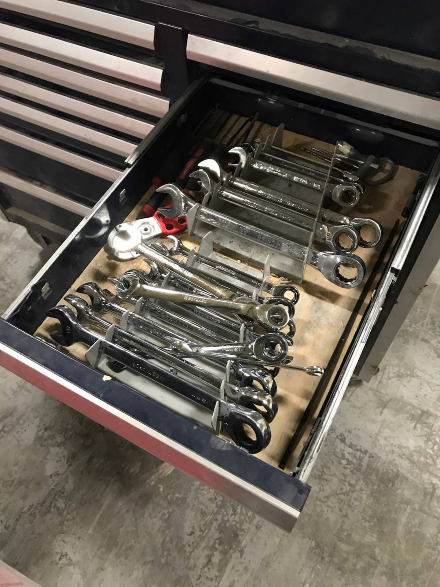 Craftsman Rolling Toolbox - Image 10 of 11