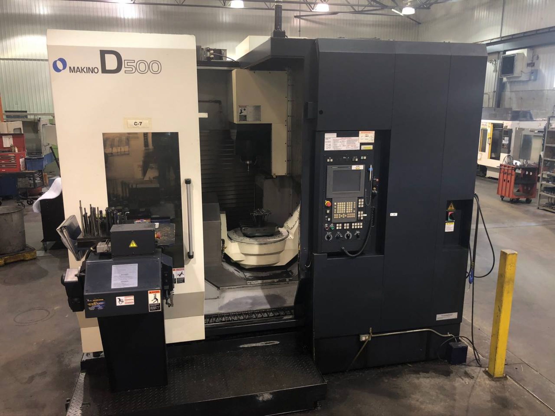 2012 Makino D500 5 Axis CNC Vertical Maching Center, - Image 2 of 7