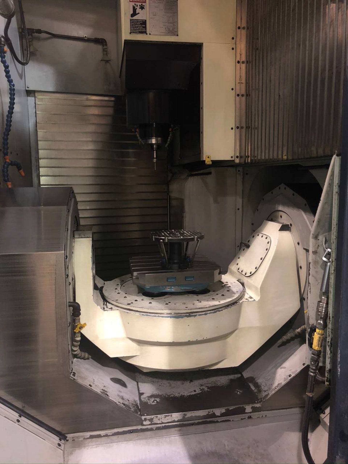 2012 Makino D500 5 Axis CNC Vertical Maching Center, - Image 5 of 7