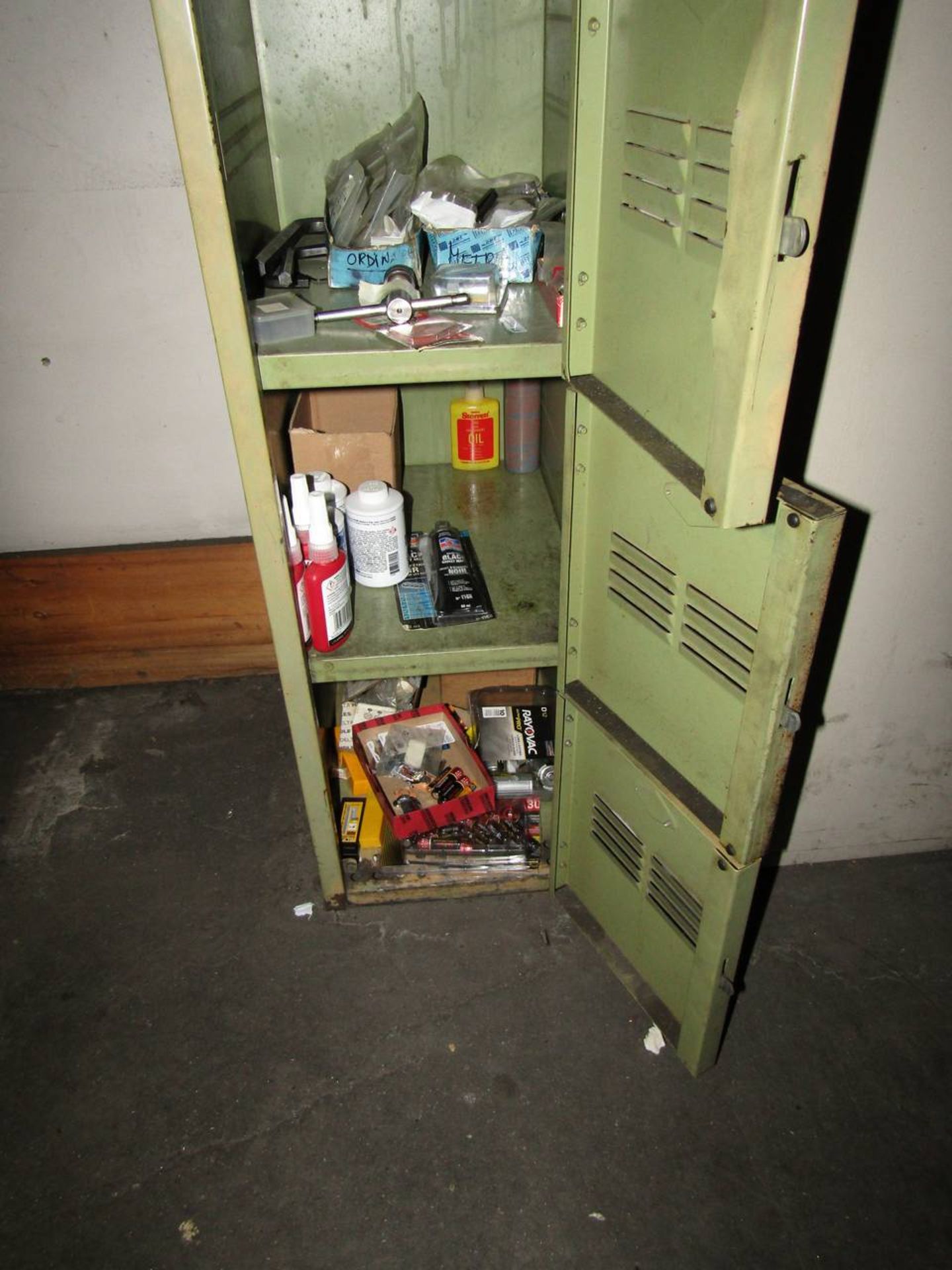Locker with Various tooling - Image 2 of 2
