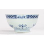 Chinese porcelain bowl, Qing dynasty, 19th Century, with flower and brick wall decorated rim above a