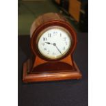 Edwardian mahogany mantel clock, with a balloon case inlaid with fan decoration