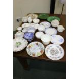Collection of porcelain ware, to include Wedgwood Countryware, Royal Crown Derby, Fenton, Minton,