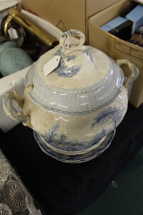 Opaque China Genevese pattern blue and white transfer decorated plates, consisting of two dinner