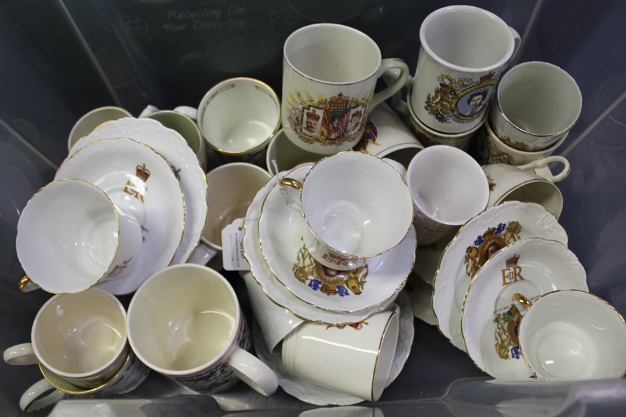 Collection of Coronation and Jubilee cups and saucers etc. (qty)