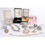 Costume jewellery, to include brooches, hatpins, necklace, earrings etc. (qty)