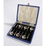 Set of six George VI Art Nouveau tea spoons, Edinburgh 1943, maker Norah Creswick, with leaf and