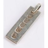 Elizabeth II silver ingot pendant, 0.5oz