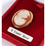 9 carat gold cameo brooch, with a carved profile bust, 3.2g