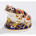 Royal Crown Derby paperweight in the form of a frog, marked to the base with a gold stopper, 8cm