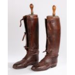 First World War British officers brown leather boots made by Huntley Bootmakers, Aldershot, laced