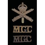 First World War cap badge to the Machine Gun Corps, slider to the reverse, K&K 1154, together with