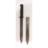 Second World War German k98 bayonet by the maker Ernst Pack & Sohn, Solingen, maker name on ricasso,