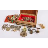 Collection of jewellery, to include brooches, coral necklaces, pendants, coins, etc, (qty)