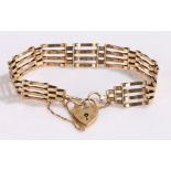 9 carat gate gold bracelet, with a padlock clasp, 10.5 grams