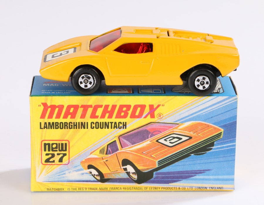 Matchbox Superfast Lamborghini Countach new 27, boxed as new