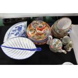 Collection of oriental porcelain, in the Canton design, also with Japanese Satsuma design, (qty)