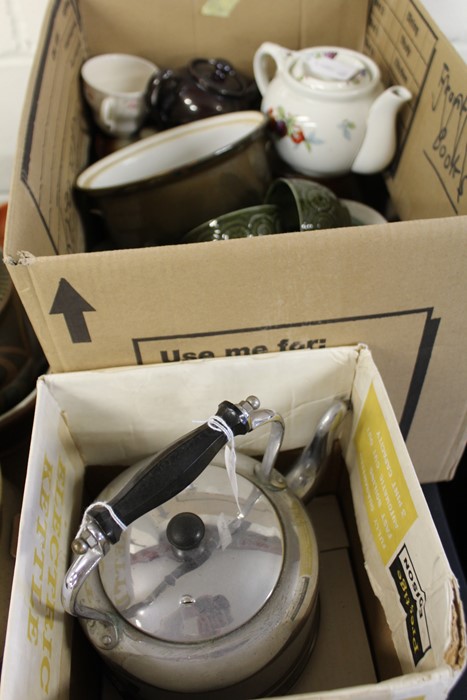 Collection of assorted porcelain ware, to include a Prestige Edison Electric kettle, boxed (qty)