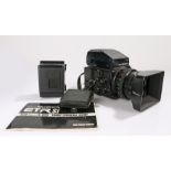 Zenza Bronica ETR Si 6x4.5 camera, with 1:2.8 f=75mm lens, eye piece and instruction manual100