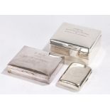 George V silver cigarette box, London 1818, makers marks rubbed, the lid engraved "PRESENTED BY