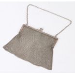 George V silver evening bag, London 1918, maker A M & M Ltd, with chain link mesh body, 6.6ozNo