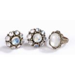 Pair of moonstone earrings together with a moonstone ring, ring size J (3)