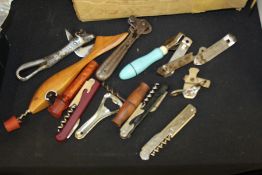 Collection of bottle and tin openers, (qty)