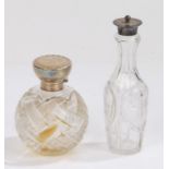 Edward VII silver mounted glass scent bottle, Birmingham 1907, maker Synyer & Beddoes, retailed by