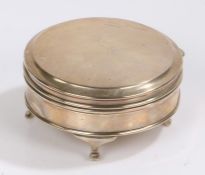 George V silver dressing table box, Birmingham 1918, maker Deakin & Francis, the circular box with