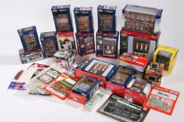 Collection of model railway layout accessories, to include Hornby, Bachmann and Scenecraft,