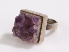 Silver ring set with a square amethyst geode, ring size K1/2, 12g