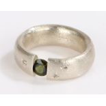 Silver ring with central green stone, ring size L, 12.3g