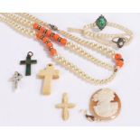 Jewellery, to include a cameo, two silver rings, crosses coral bead and pearl necklaces (qty)