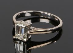 18 carat white gold ring set with an emerald cut diamond, 1.13 carat, clarity VVS1, colour L, with