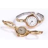 Ladies 18 carat gold wristwatch, the white dial with Arabic numerals, manual wound, the case 21mm