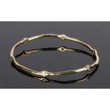 Ippolita 18 carat gold and diamond set bracelet, with six diamonds to the bracelet, 68mm diameter
